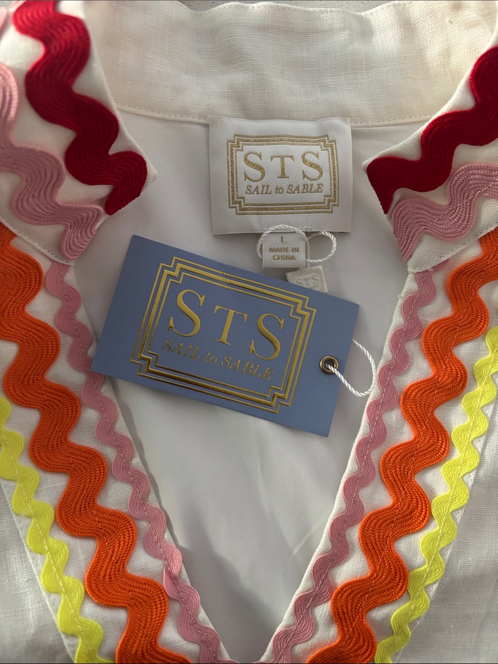 White Tunic with Multicolor Rickrack Trim - Picture 4 of 4